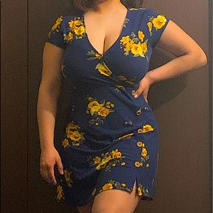 Arizona Jean CO,Dark blue with yellow flower print